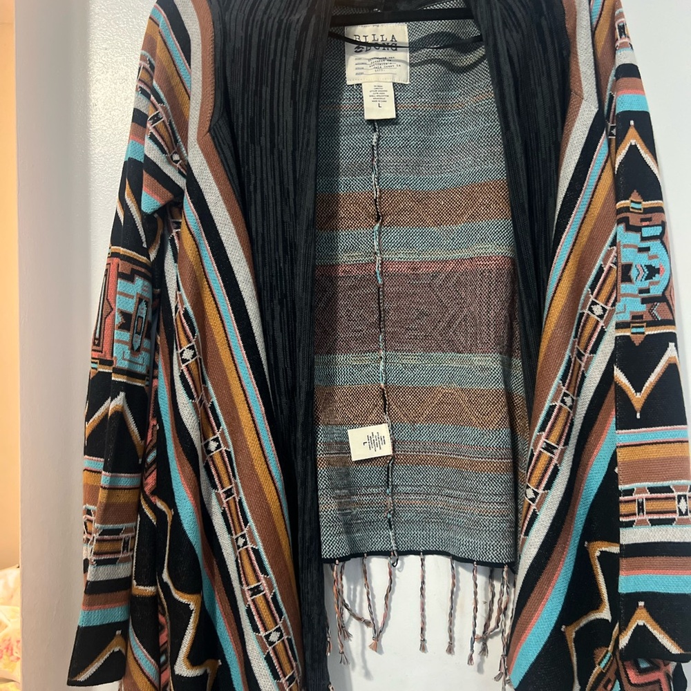 Billabong Multicolor Geometric Shawl